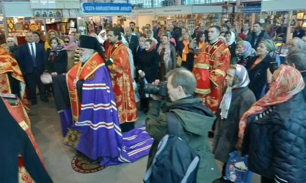 Ярмарка мёда в спб 2022 александро невская лавра расписание. Ярмарка в александро-невской лавре в 2022 году спб. Православная ярмарка александро невская лавра. Православная ярмарка александро невская лавра. Православная русь выставка спб.