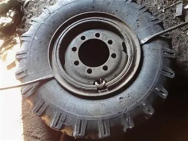Как поставить диск на зил. Стопорное кольцо колеса зил 131. стопорное кольцо колеса зил. кольцо замочное колеса зил. колесо зил 131.