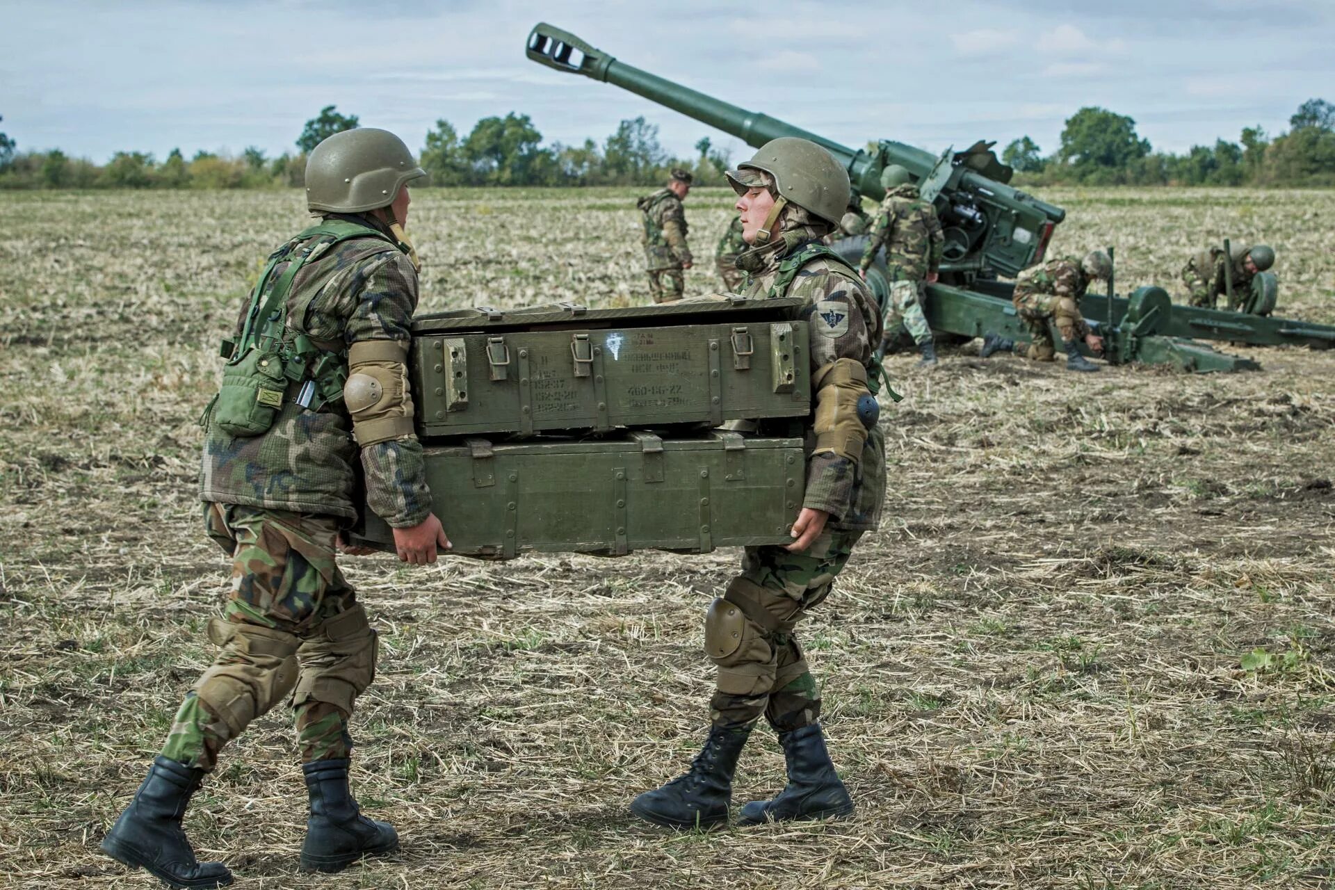 Военные молдовы. Солдаты Молдавии. Военные учения в Молдавии. Сухопутные войска Молдавии. Молдавские войска.