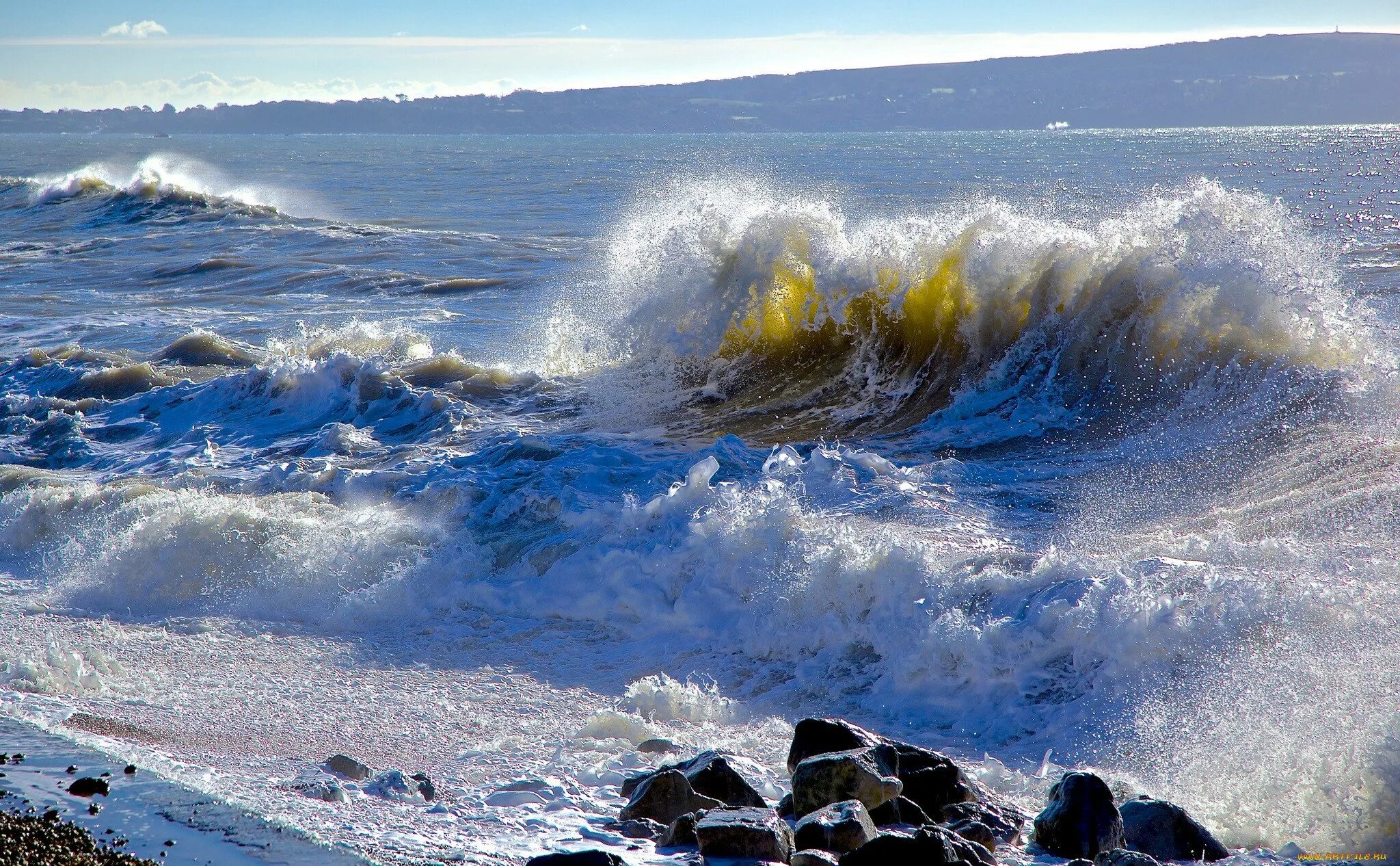 Морской прибой это. Ситжес волны морской Прибой. Черное море Прибой. Морской Прибой Сочи.