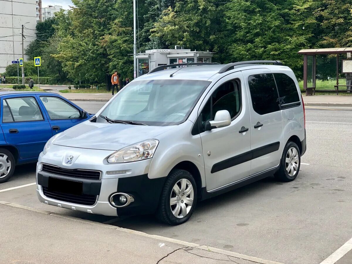 Купить пежо партнер на авито. Peugeot partner 2012. Peugeot partner 1.6 МТ, 2012,. Пежо партнер в9. Пежо партнер типи 2012.