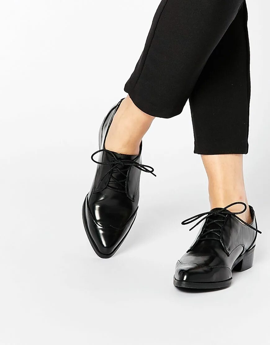 Туфли женские без каблука на шнурках. Туфли на шнурках женские. Туфли женские без каблука на шнурках. Осенние туфли женские. Apt.