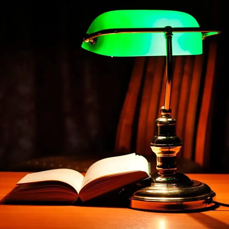 Слова зеленая лампа. Зелёная лампа Грин. Зелёная лампа Грин Стильтон. Грин зеленая лампа книга. Светильник на стол.