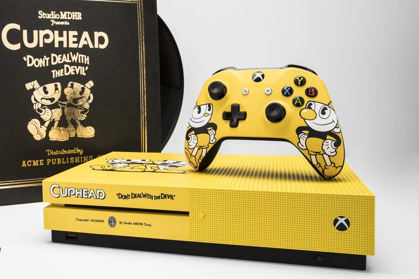 Cuphead джойстик. Cuphead Xbox 360. Cuphead Xbox one диск. Диск капхед на иксбокс 360. Игра капхед на Xbox 360.