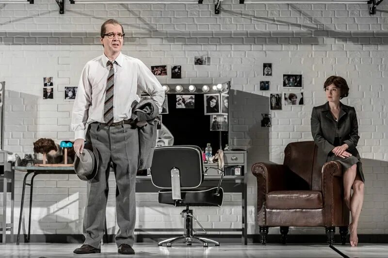 Чулпан хаматова и горбачев. Горбачев театр. Спектакль горбачёв в театре наций. Миронов горбачев. Спектакль горбачёв в театре наций.