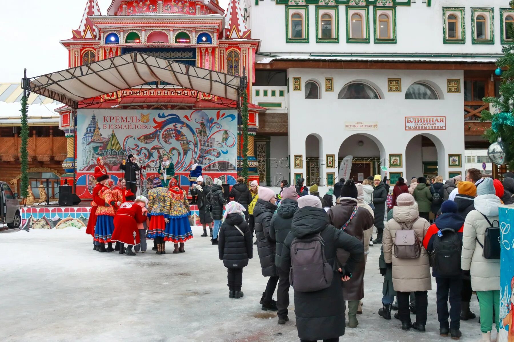 Измайловский кремль мероприятия. Измайловский Кремль. Измайловский Кремль новый год. Измайловский Кремль новогодний. Москва Кремль новый год.