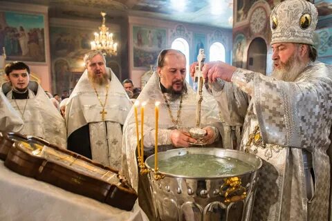 Во сколько 19 января служба в церкви