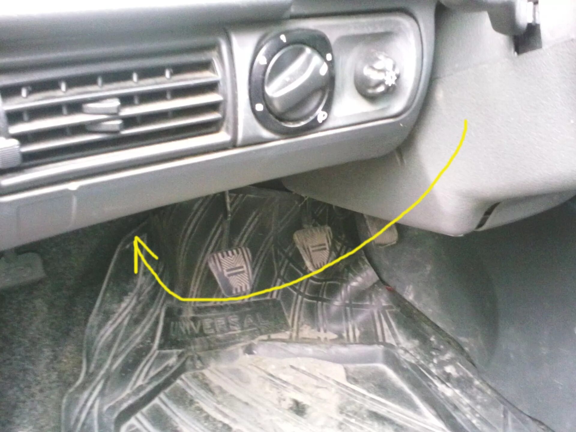 Лада калина 2 реле противотуманных фар. Реле птф 2115. Реле птф ваз 2112 2006 года. Реле противотуманок ваз 2114 штекер. Штатные провода на туманки ваз 2114.