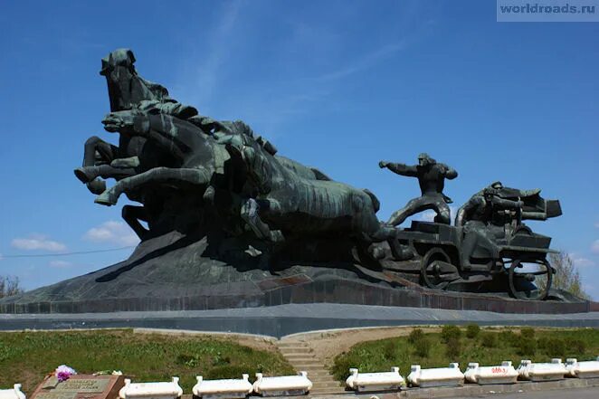 Памятник тачанке в ростове на дону фото Памятник "Тачанка-Ростовчанка", Ростов-на-Дону 2ГИС