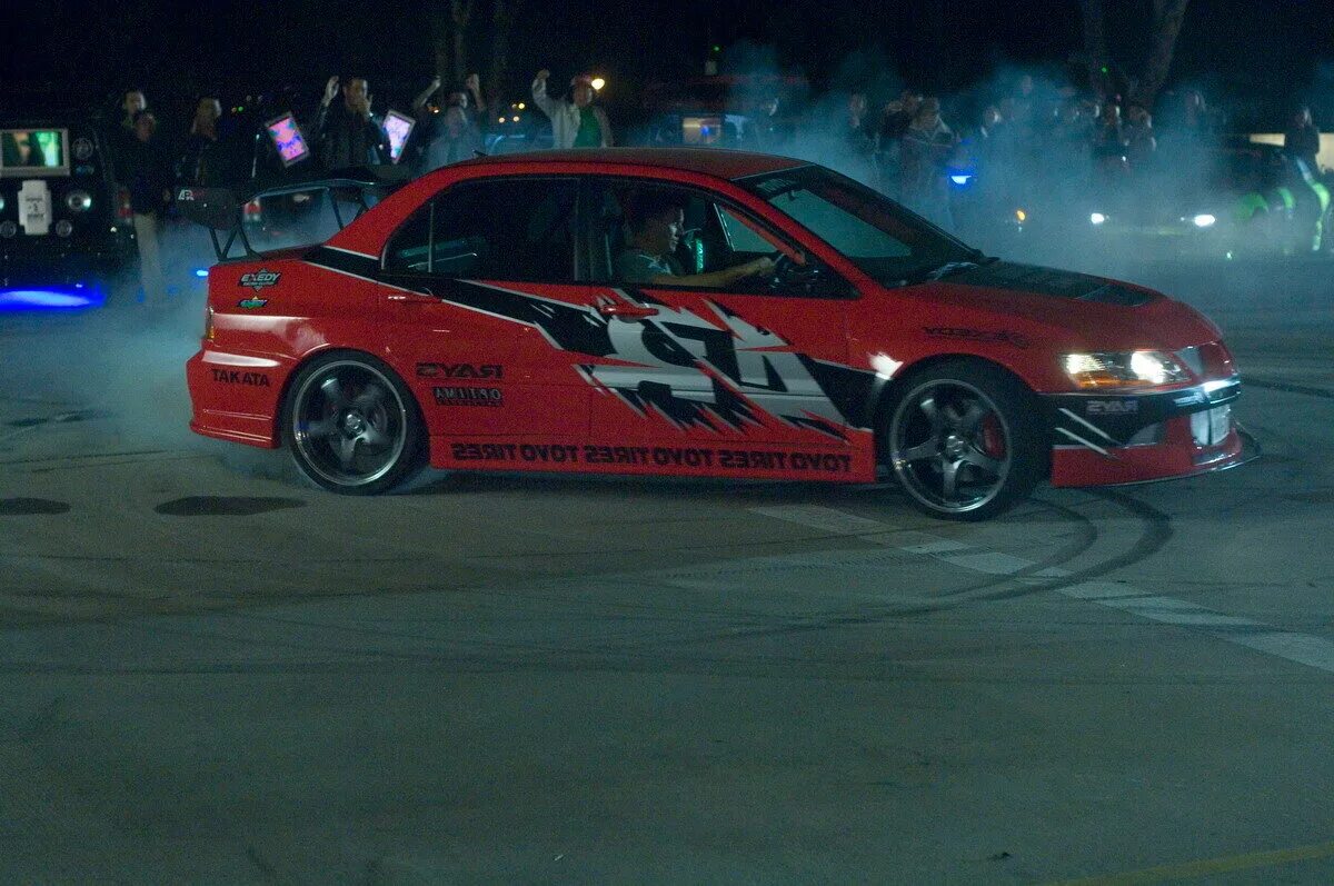 Дрифт форсаж 3. Митсубиси лансер эво 9 форсаж. mitsubishi lancer evolution 9 форсаж 3. митсубиси лансер эволюшн форсаж 3. тройной форсаж токийский дрифт.