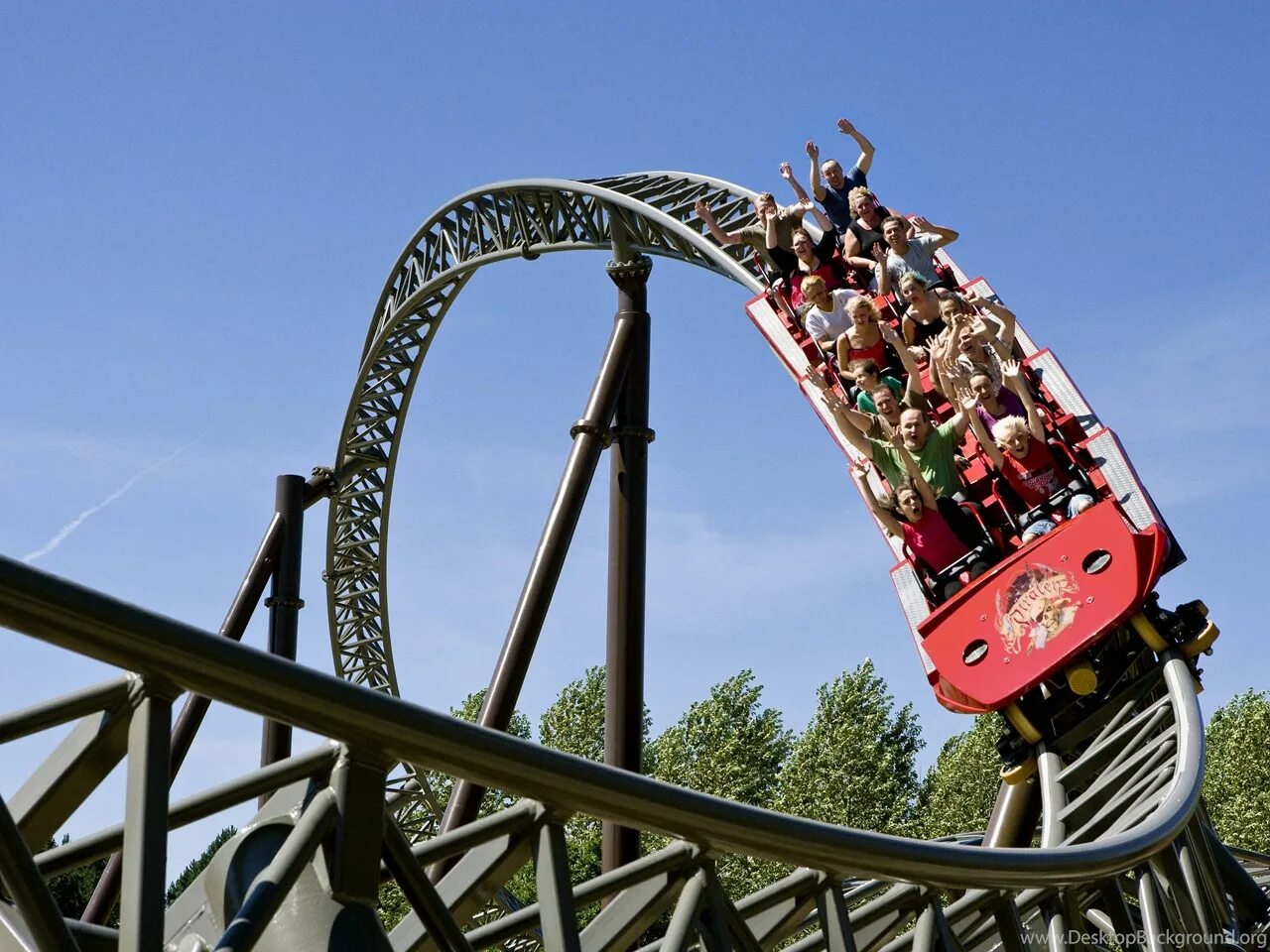 Париж Диснейленд горки горки. Roller Coaster аттракцион. Американские горки лента Мебиуса. Аттракцион “американские горки” лента Мебиуса в Москве ..