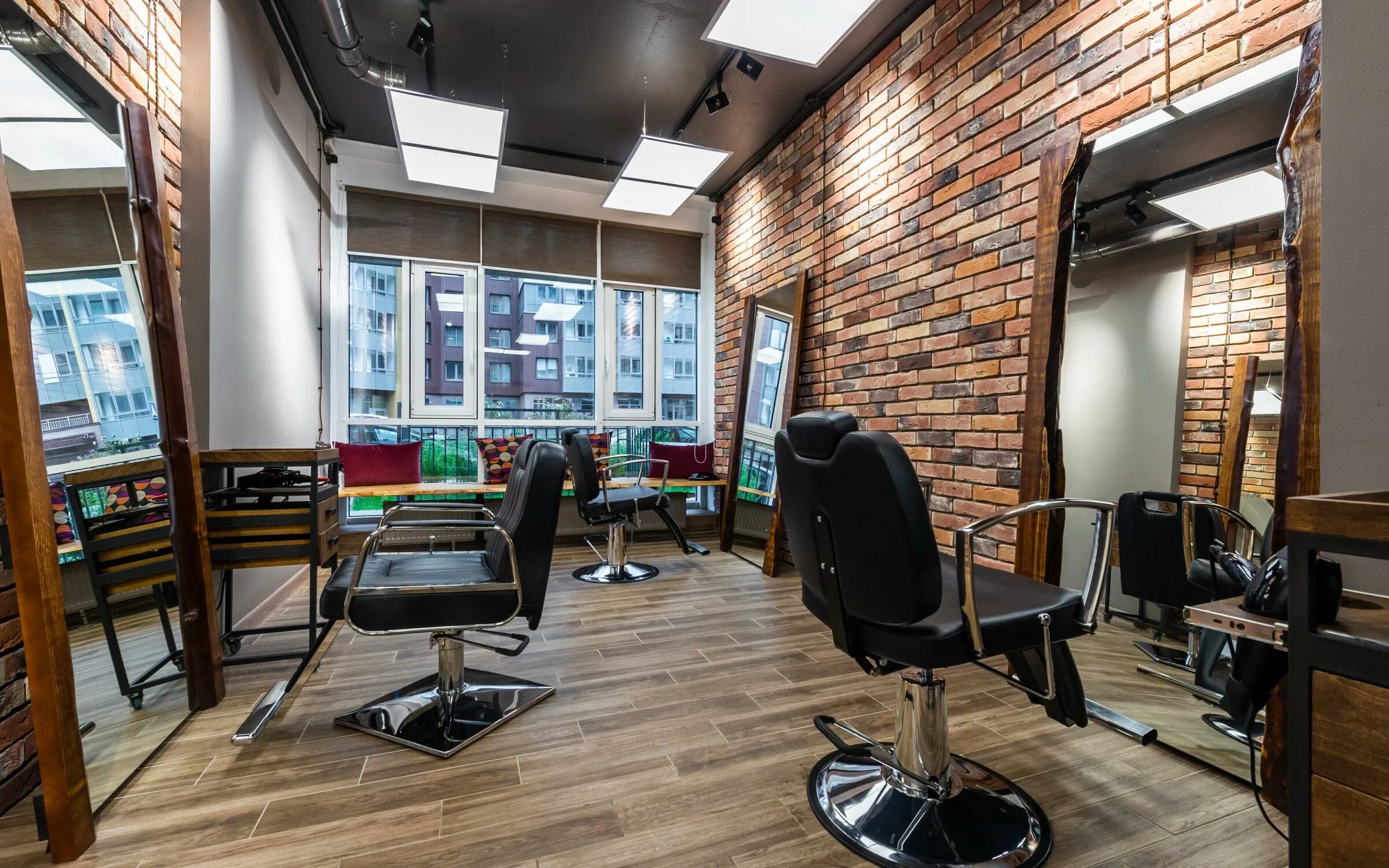 Сдэк санкт петербург. Мельничная 10 сдэк спб. Салон на среднерогатской. Салон красоты dikidi ул. Магазин 11.