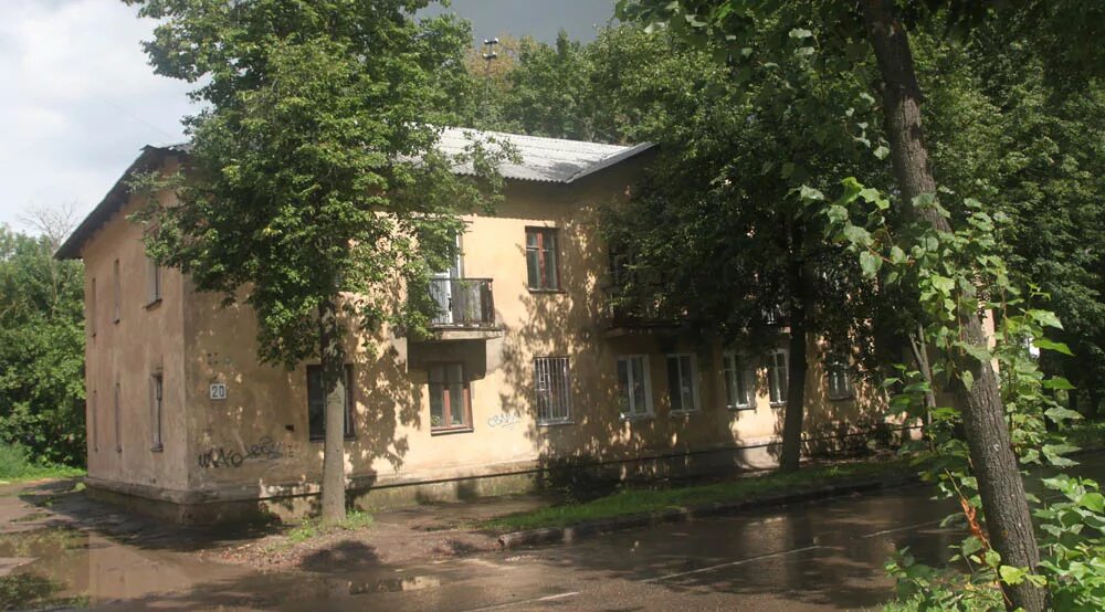 Розы люксембург 20. Улица розы Люксембург Великие Луки. Роза Люксембург Великие Луки. Ул. розы Люксембург г.Великие Луки. Великие Луки ул. розы Люксембург дом 22.