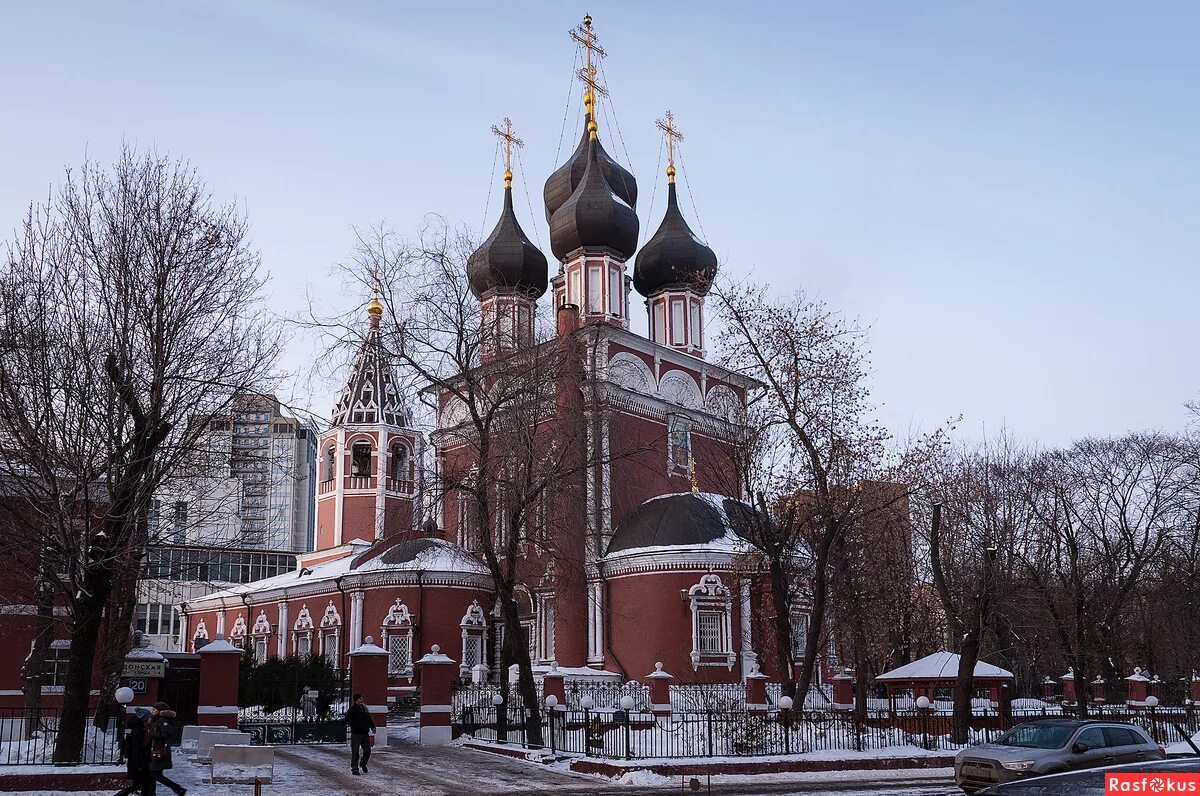 церковь ризоположения на шаболовке. ростов. церковь ризоположения на шаболовке. церковь на донской улице в москве ризоположения. храм ризоположения шаболовская.