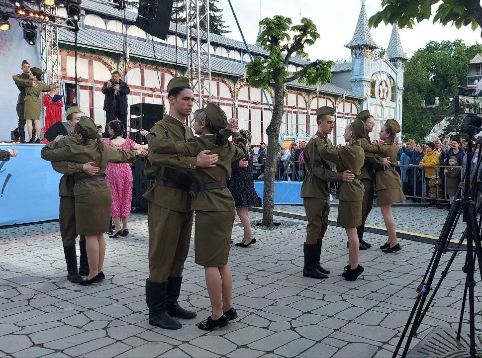 9 мая учимся или нет. 9 мая учимся или нет