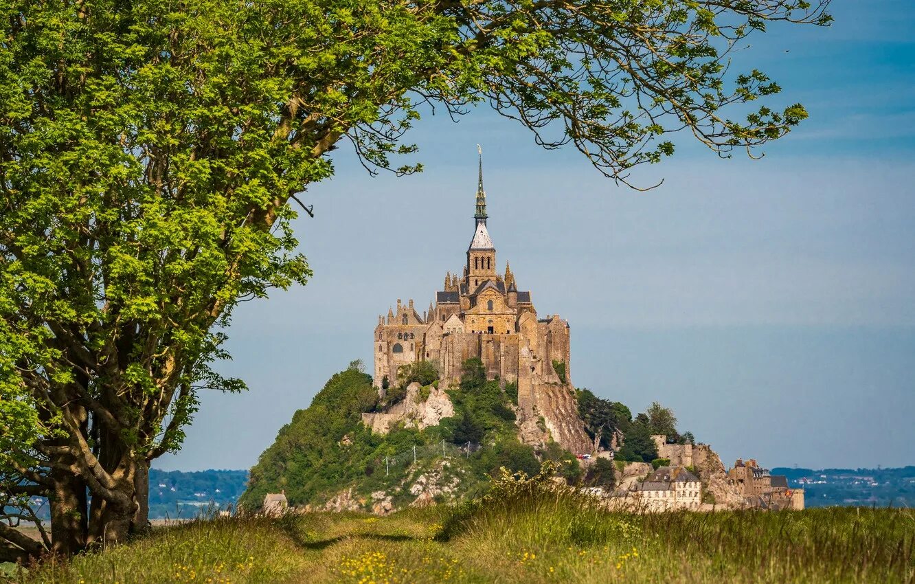 Mont Saint Michel Франция. Нормандия на телефон