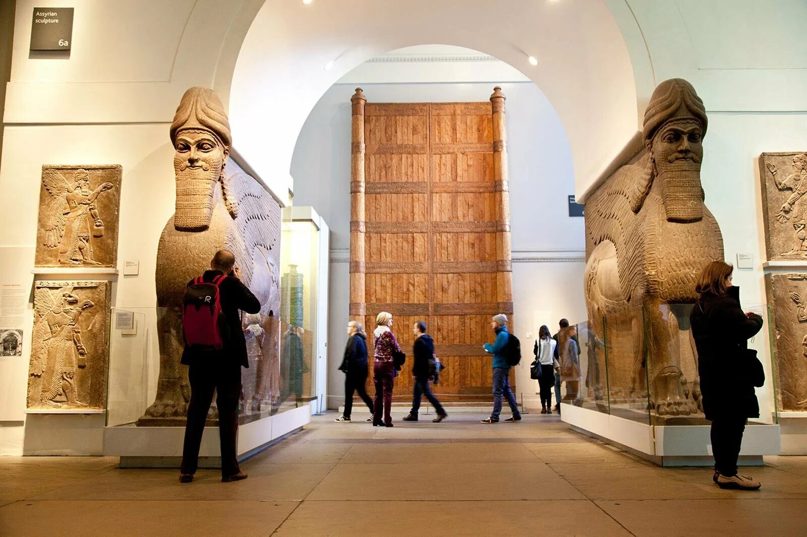 Британский музей (British Museum). Британский музей в Лондоне экспонаты. Британский музей ассирийский зал. Отдел древнего Египта и Судана в британском музее. Известные экспонаты музеев