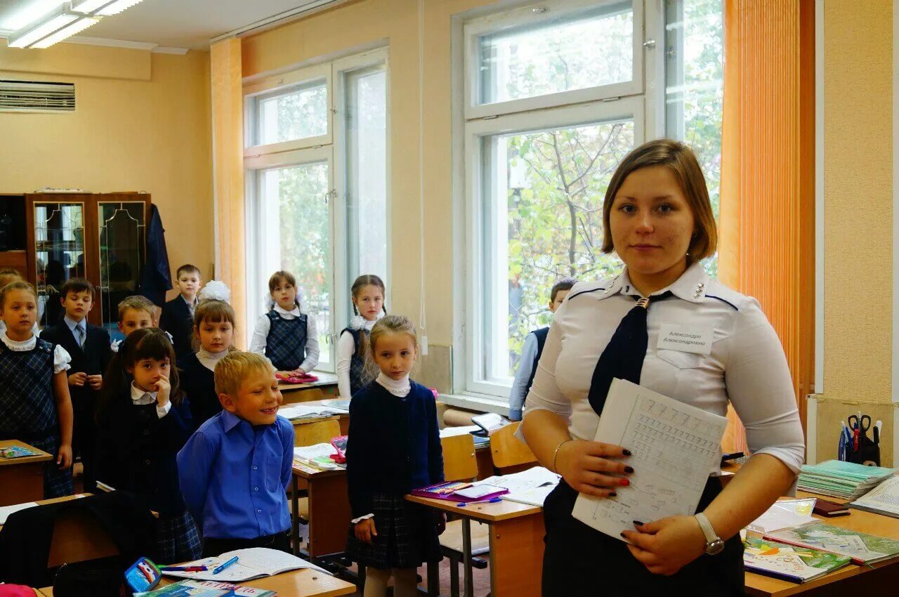 Вести с уроков в школе. День самоуправления в школе. праздник день самоуправления в школе. день самоуправления в школе фото. день самоуправления в школе на день учителя.