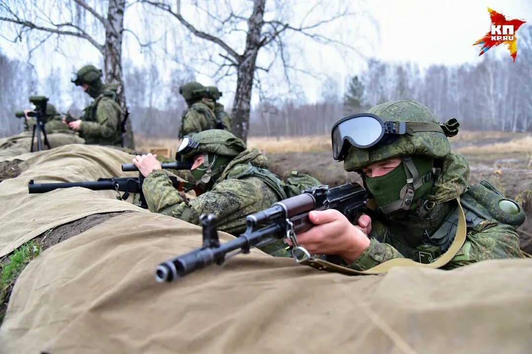 Новосибирск военные. Новосибирск НВВКУ спецназ. НВВКУ спецназ разведка. НВВКУ курсанты разведчики. Новосибирск НВВКУ спецназ разведка.