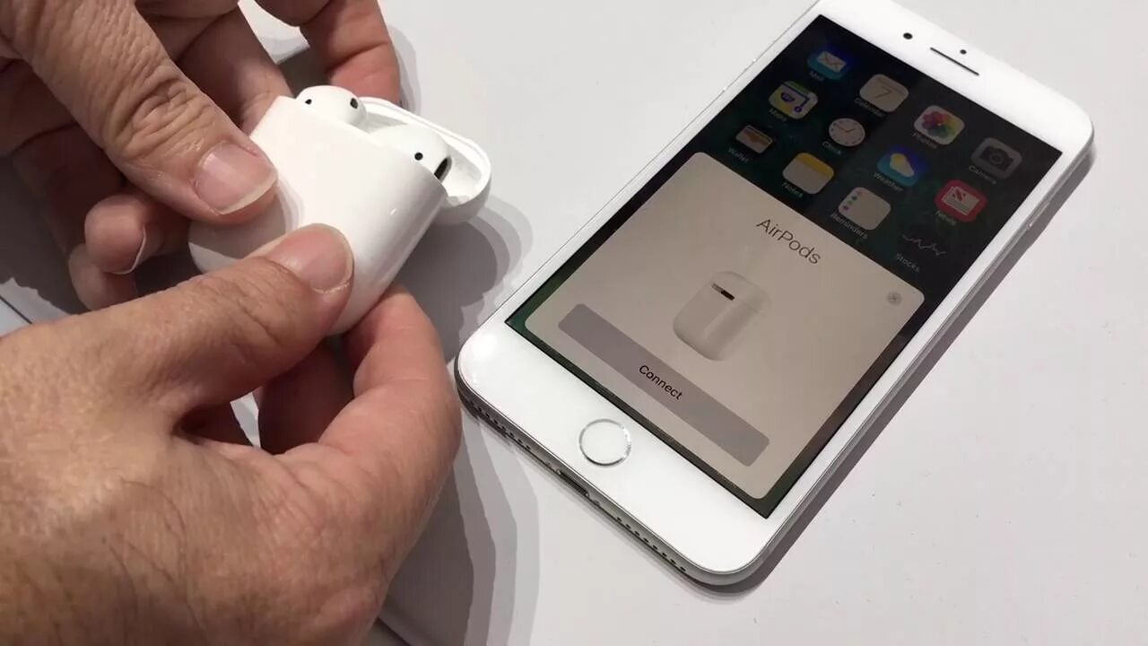 Потерял наушники airpods. Наушники airpods 2 premium. Airpods 3 pro с экраном. Как айфоном найти наушники беспроводные. Потерял наушники airpods.