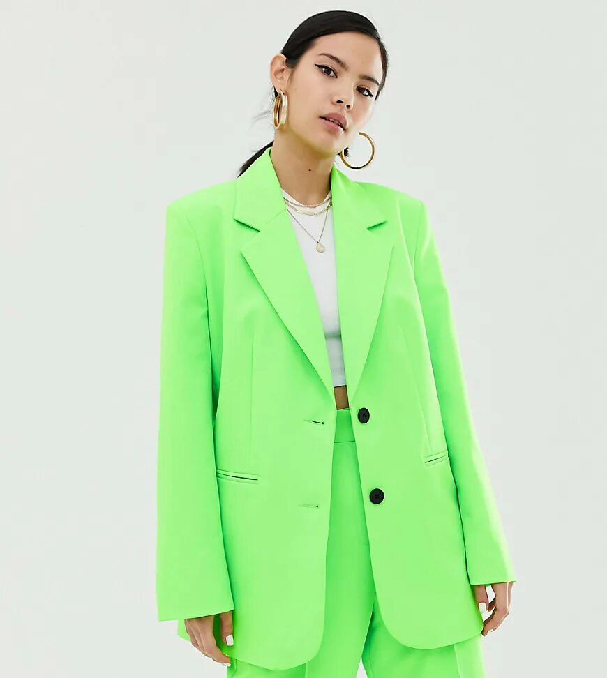 Яркие жакеты. Стильные яркие образы. Яркий пиджак женский. Яркий пиджак. Яркие жакеты.