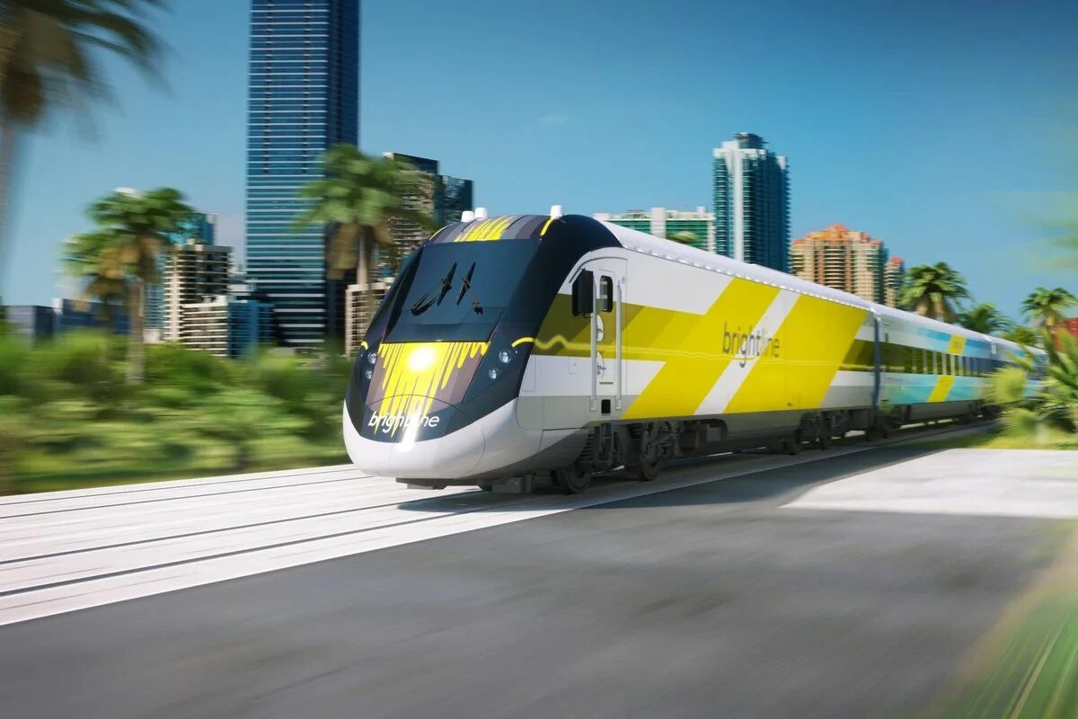 Майами австралия speed up. Brightline Train США. Train Miami Brightline. Майами железная дорога. Майами поезда наземные.