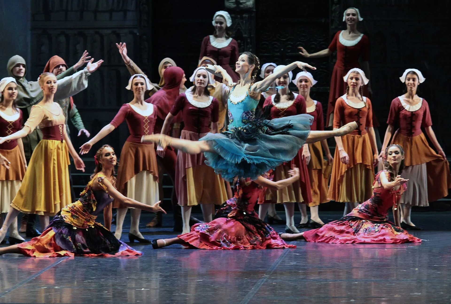 Театр немировича данченко труппа. Театр немировича данченко труппа. Немировича-данченко театр щелкунчик. Театр немирович данченко балет. Балет эсмеральда в театре станиславского.