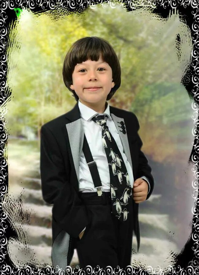 Алп акар сериалы. Альп акар турецкий актер. Алп акар родители. Алп акар сейчас. Альп акар и его родители.