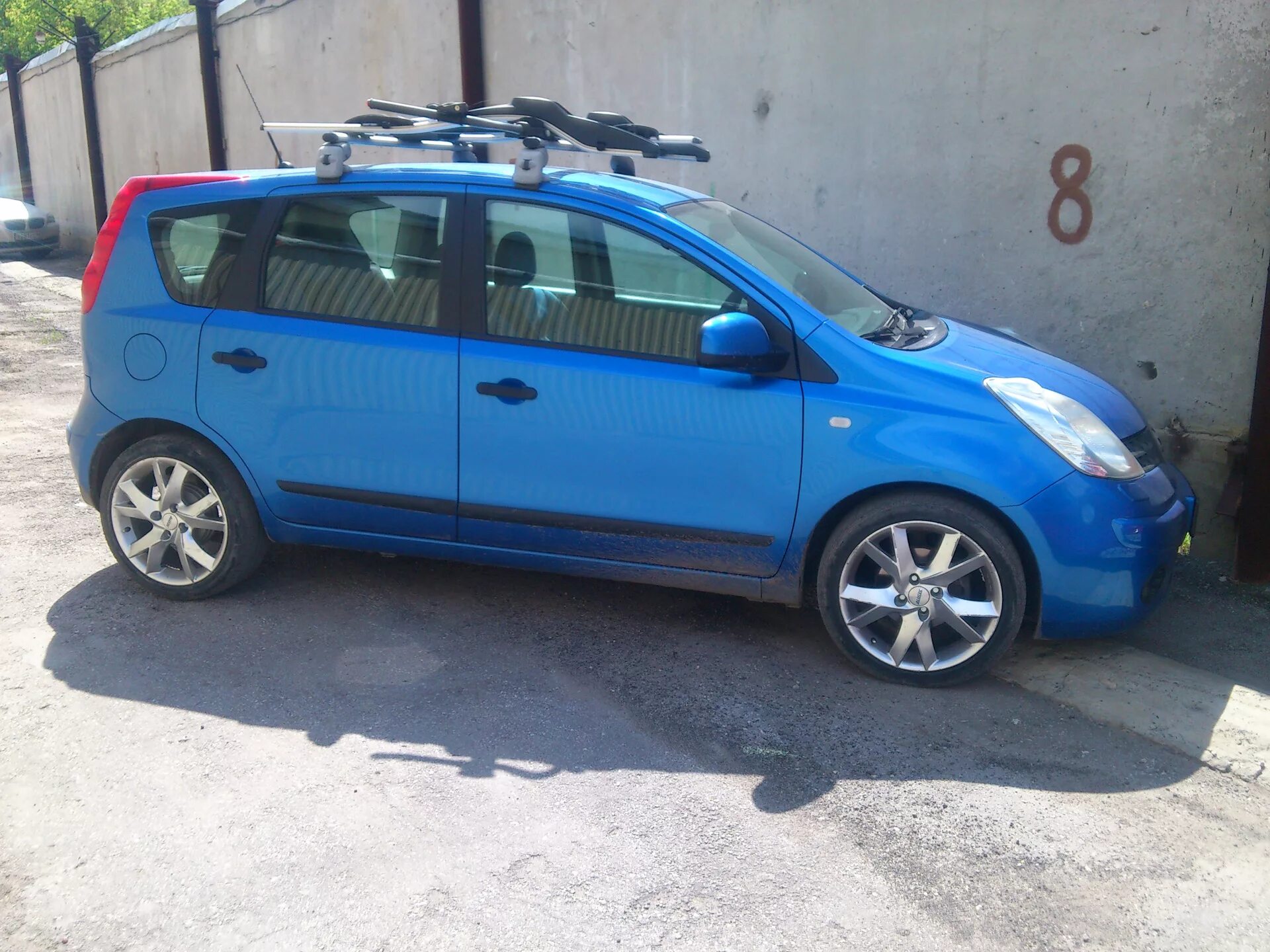 Диски ноут. Nissan Note r16. Nissan Note r17. Nissan Note диски r16. Диски r17 Nissan Note.