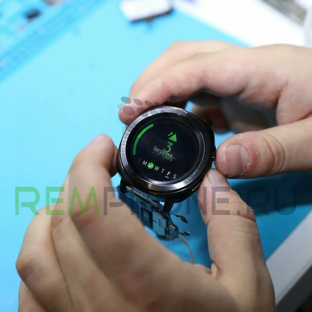 Ремонт смарт часов самсунг. Samsung watch 5 презентация. Samsung gear s3 включение. Ifixit nikon d5000. Samsung galaxy watch sm-r800.