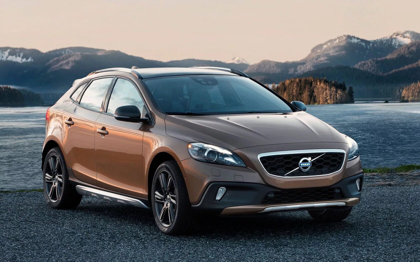 Вольво в40 кросс кантри. Вольво v40 cross country. вольво с40.