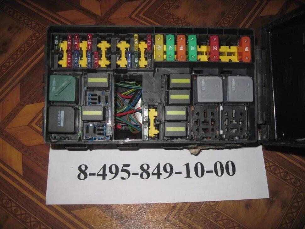 Форд фокус 1 1.8 дуратек блок предохранителей 1126245,51826120198AG14A067CD, блок предохранителей к Ford Focus, 1999, купить в