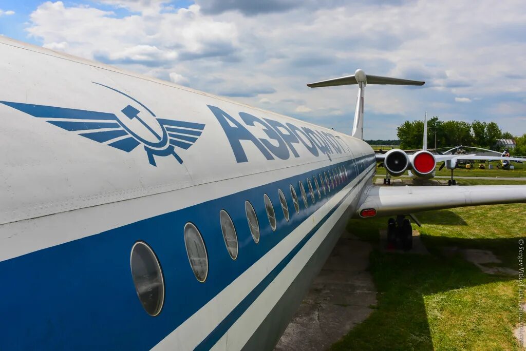 Самолет в реальной жизни. Самолёты в реальном. Самолет реальное фото. Простые военные самолёты в реальной жизни. Самолет реальное фото Тюмень.