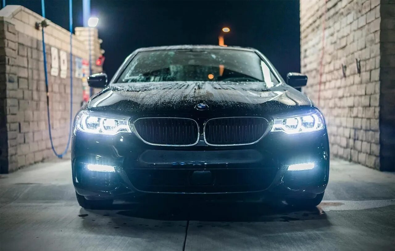 BMW 5 g30 черная. BMW m5 f90 ночью. BMW 5 g30 ночью. БМВ м5 ф90 черная ночью. Фары бмв ф90