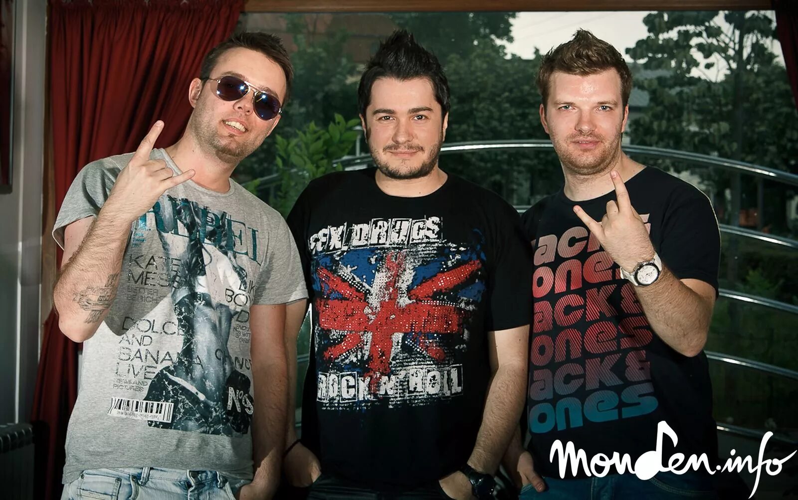 Deepside deejays never be. Deepside deejays never be alone клип. Deepside deejays - never be alone (radio edit). Deepside deejays never be alone обложка. Deejays.