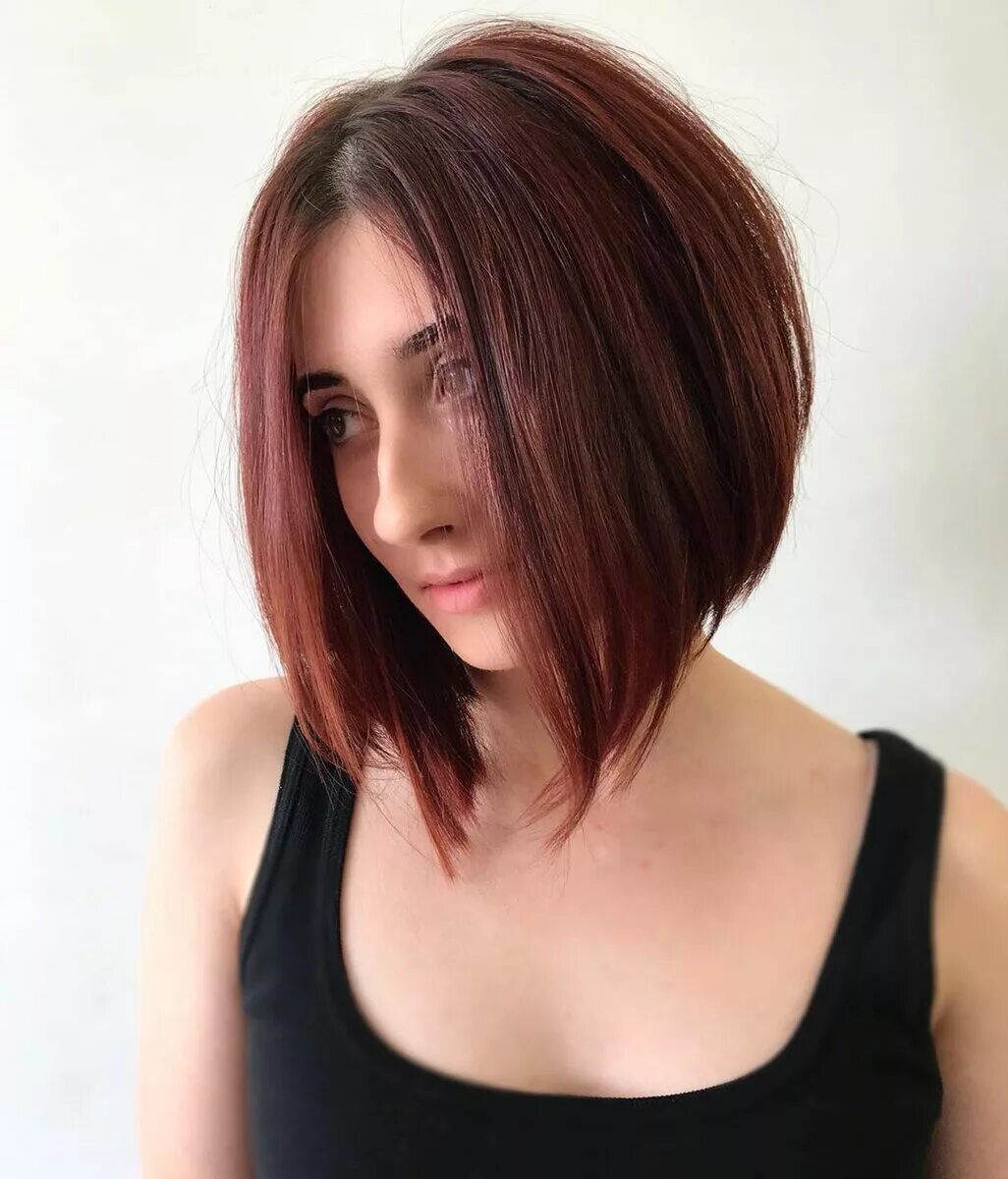 Лонг боб. Каре лонг боб асимметрия. Удлиненный боб женский. Карэ боб. Градуированный лонг боб.