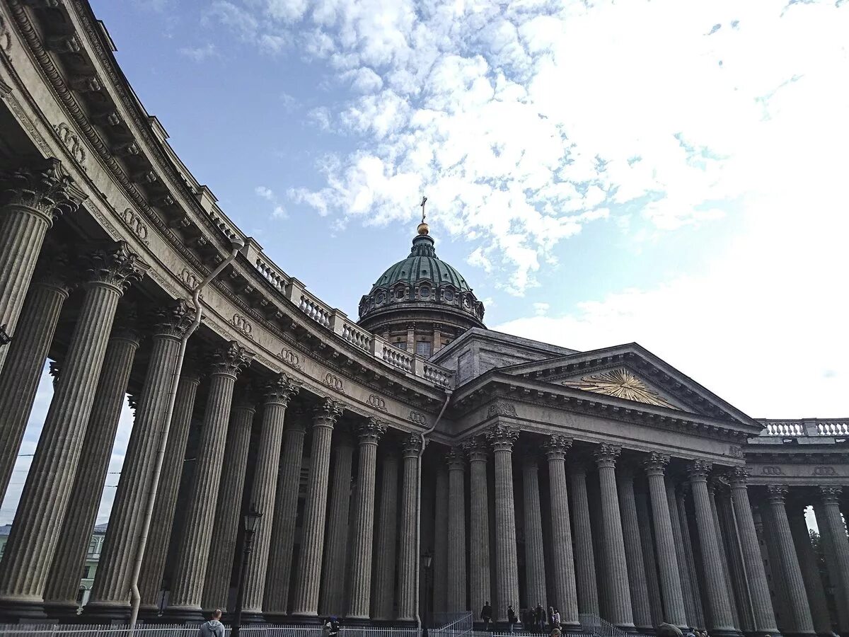 Зодчий казанского собора в санкт петербурге. Казанский собор в санкт-петербурге. портик казанского собора в санкт-петербурге. портик казанского собора. санкт петербург казанский собор спереди.