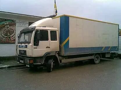 Грузовик перевозит 224 тонны