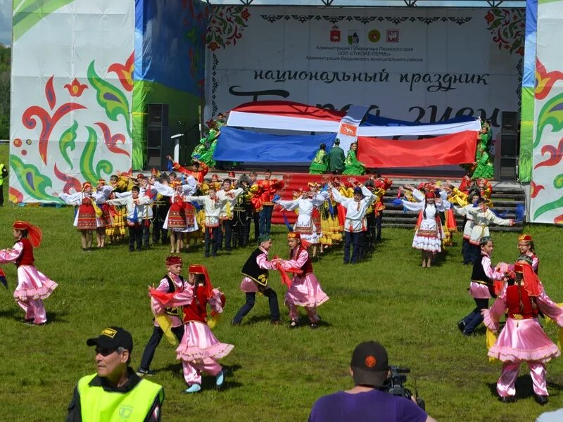 Прогноз погоды в барде пермского края. Барда зиен праздник. Барда зиен 2022. Барда зиен 2022 Пермский край. Сабантуй барда.