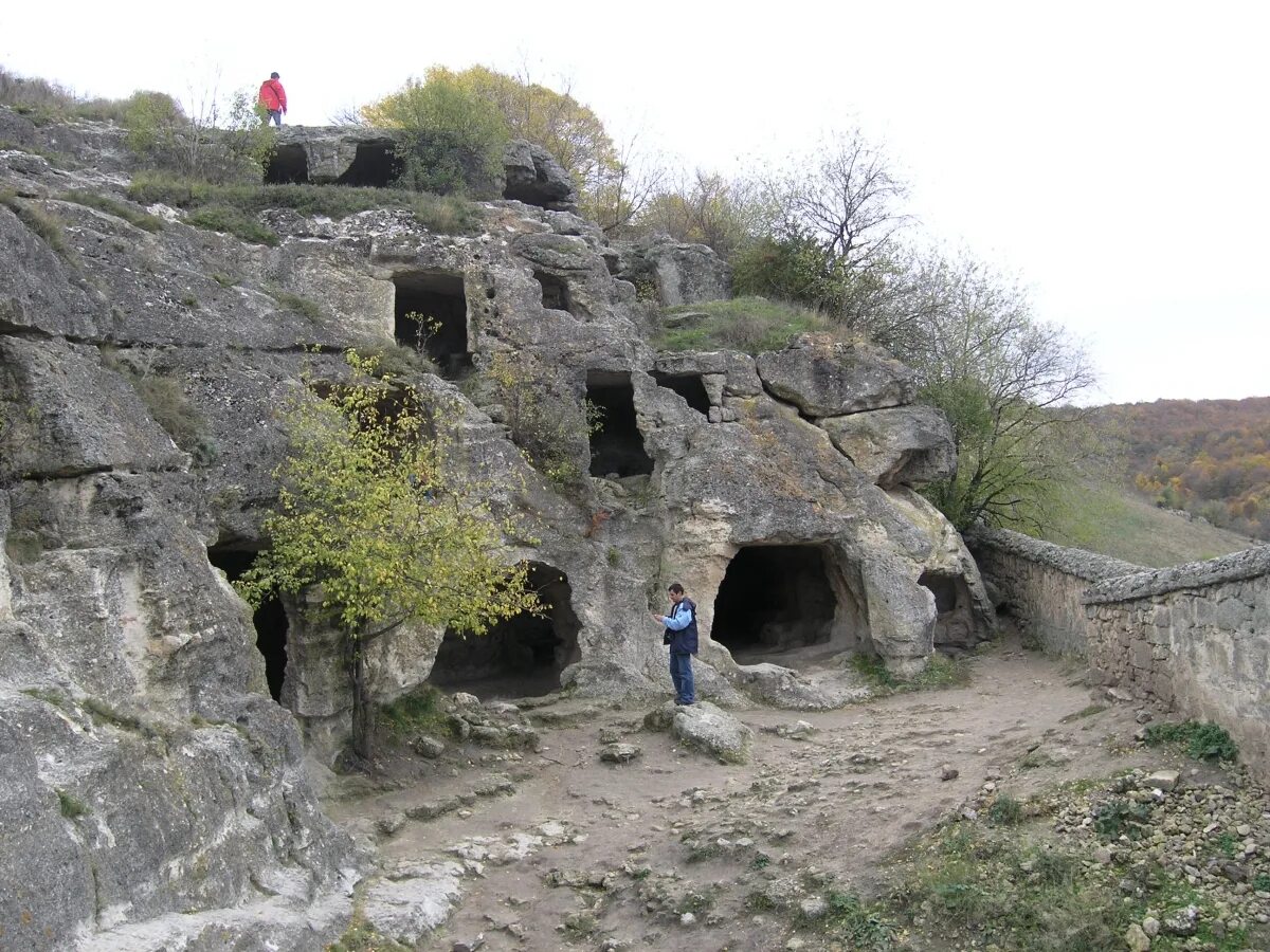 Бахчисарайский заповедник. Бахчисарайский историко-культурный заповедник. Бахчисарай музей заповедник. Бахчисарайский музей-заповедник – лучшие достояния региона. Грот храма Малиновка Бахчисарайский район.