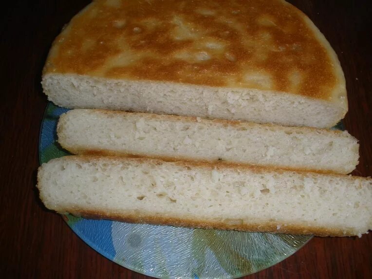 хлеб на сковороде на воде. сковородка для приготовления хлеба. хлеб на сковороде на воде. хлеб на сковороде на воде. кабардинский домашний хлеб.