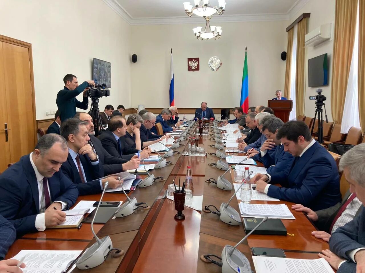 Дагестан пресс. Председатель правительства республики дагестан 2025. премьер дагестана. государство и муниципалитет. заседание президента.