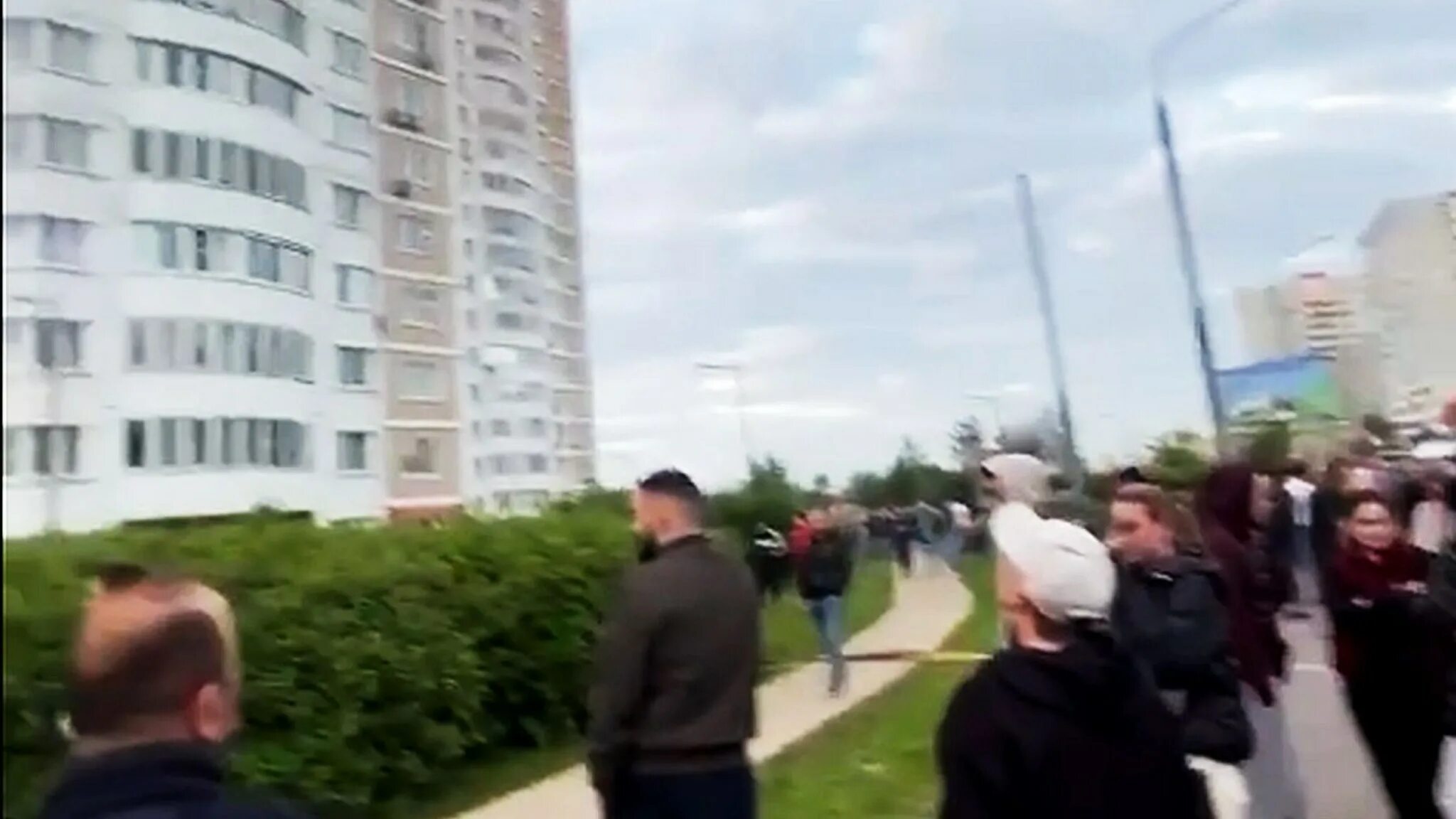 Атака дронов в башкирии. Беспилотник в москве. москва атака беспилотников. взрыв дома. нападение беспилотников.