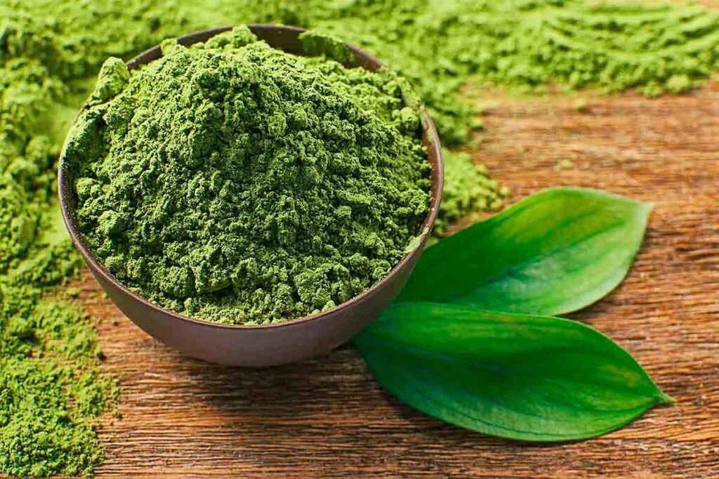 Экстракт листьев зеленого чая. Экстракт зеленого чая на белом фоне. Зеленый чай леаф экстракт. Экстракт зеленого чая. Экстракт листьев зеленого чая.