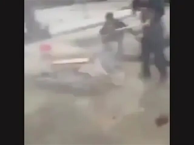 Видео бьют сильно