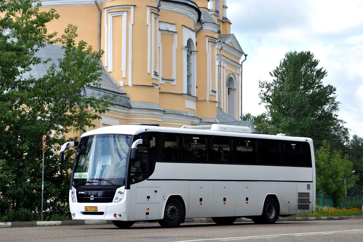 Нелидово москва автобус купить. Автобус Старица Тверь. Автовокзал Тверь Старица. Автобус Тверь-Старица-Ржев. Автобус Тверь.