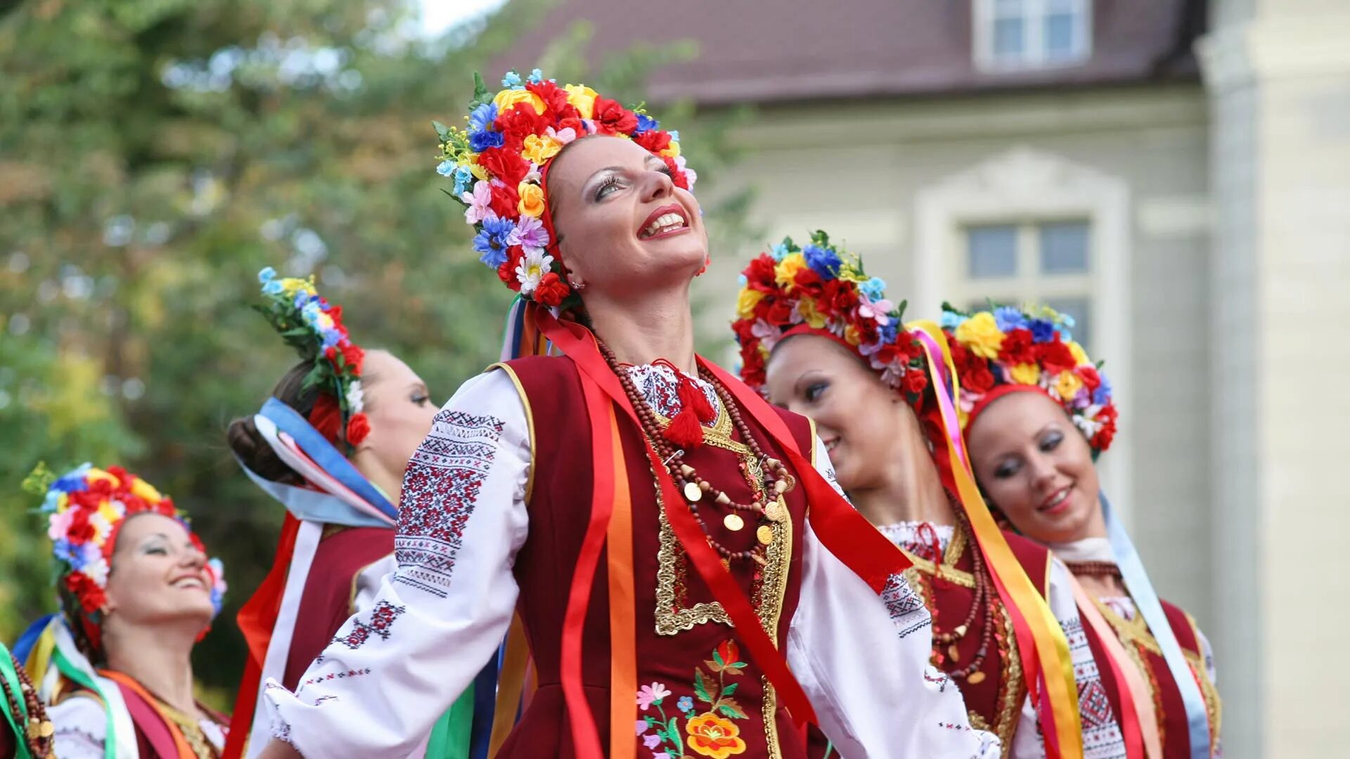 1 украинский национальный. Культура украины. украинский костюм. украинские традиции. украина народ.