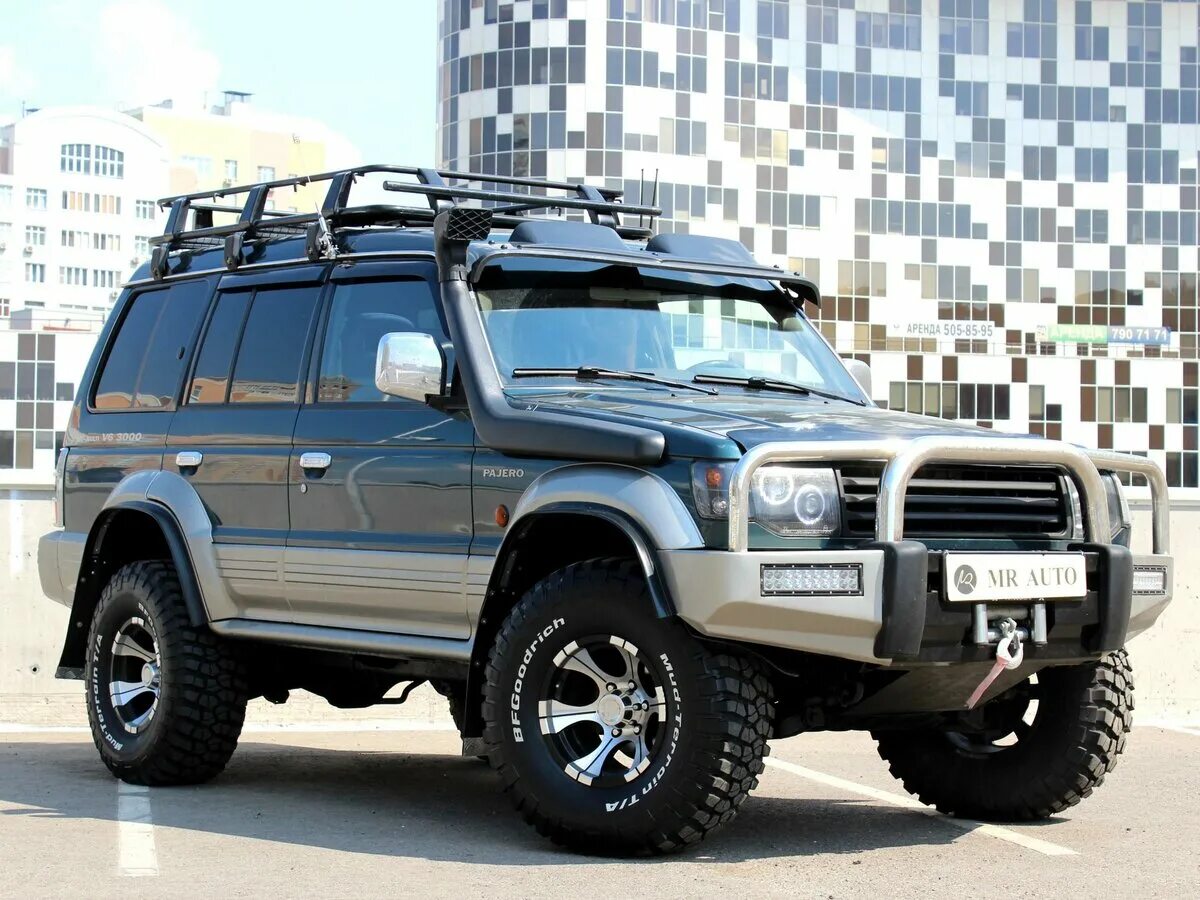 Mitsubishi pajero ii. Мицубиси Паджеро 2. Pajero 2 Tuning. Херо 2 под. Mitsubishi Pajero 1995 off Road.