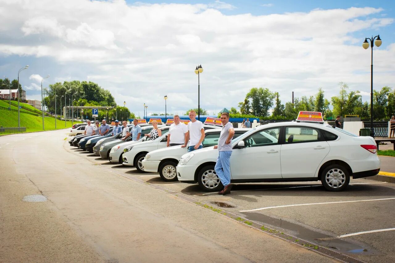 9 подлесная 53 ижевск автошкола. Автошкола главная дорога владивосток. Автошкола на ворошилова. Главная дорога автошкола иваново. Автошкола главная дорога.