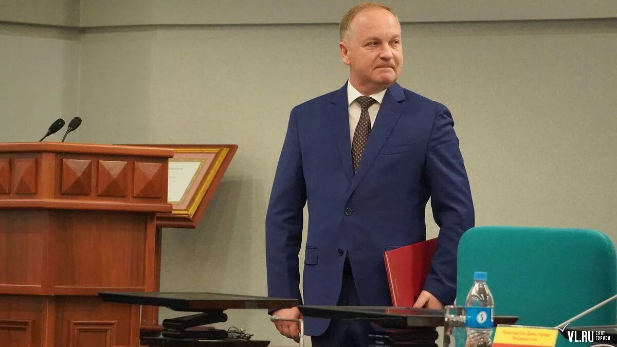 Экс мэр владивостока. Олег владимирович гуменюк. гуменюк мэр владивостока. олег гуменюк владивосток. экс-мэра владивостока.